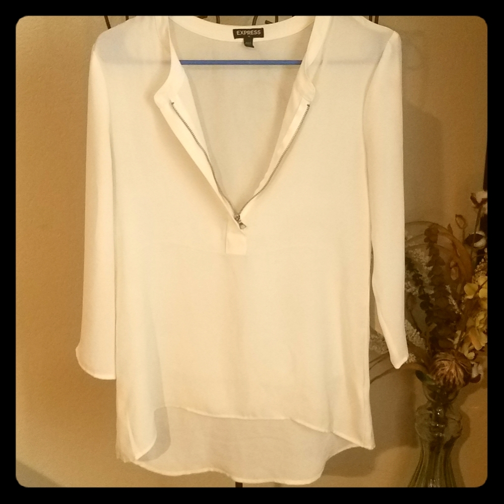 White EXPRESS professional long sleeve tunic!